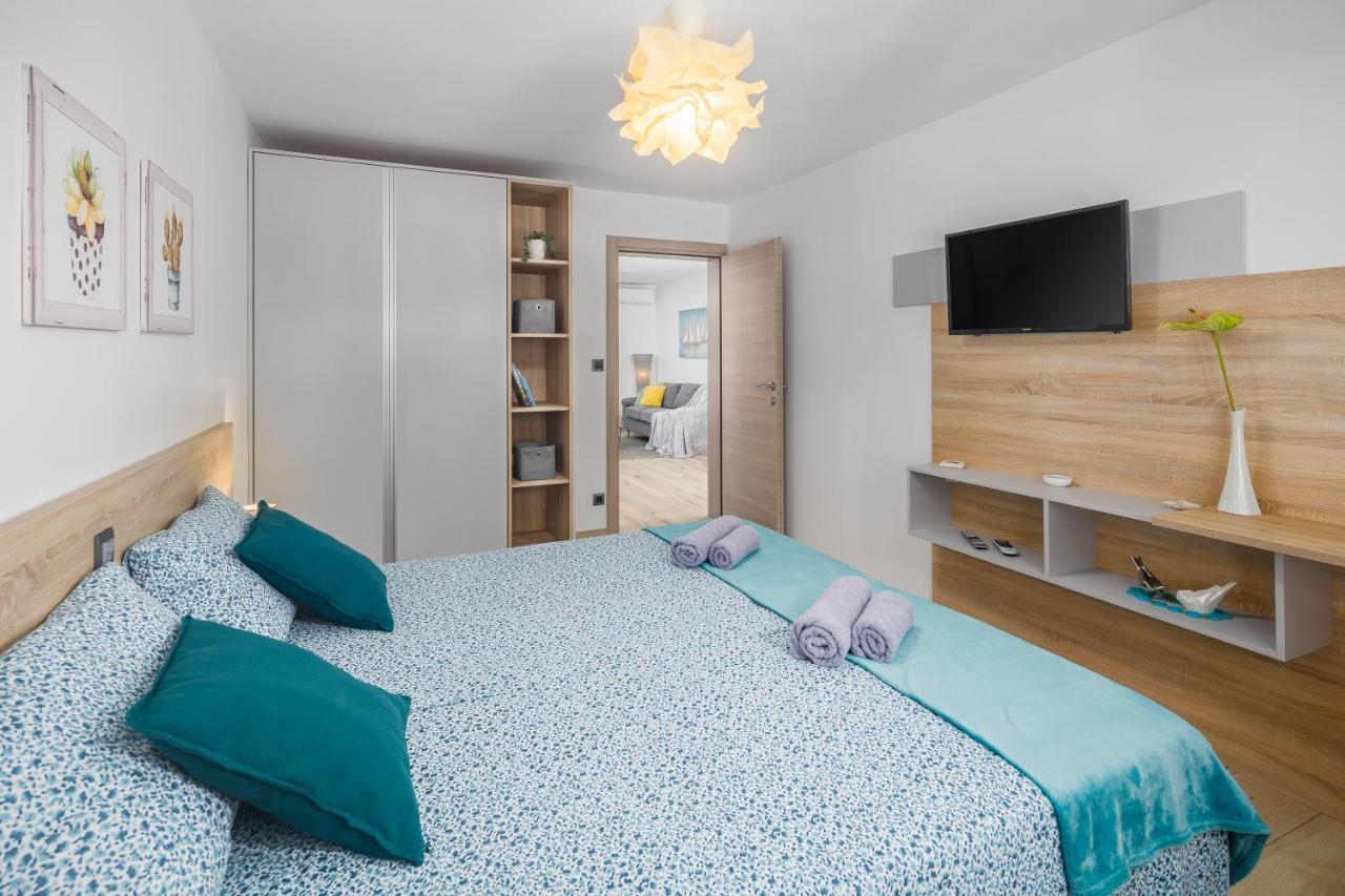 App***Max Apartment Pula Exterior photo